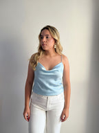 Blusa de Cetim Alça fina