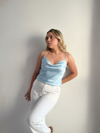 Blusa de Cetim Alça fina