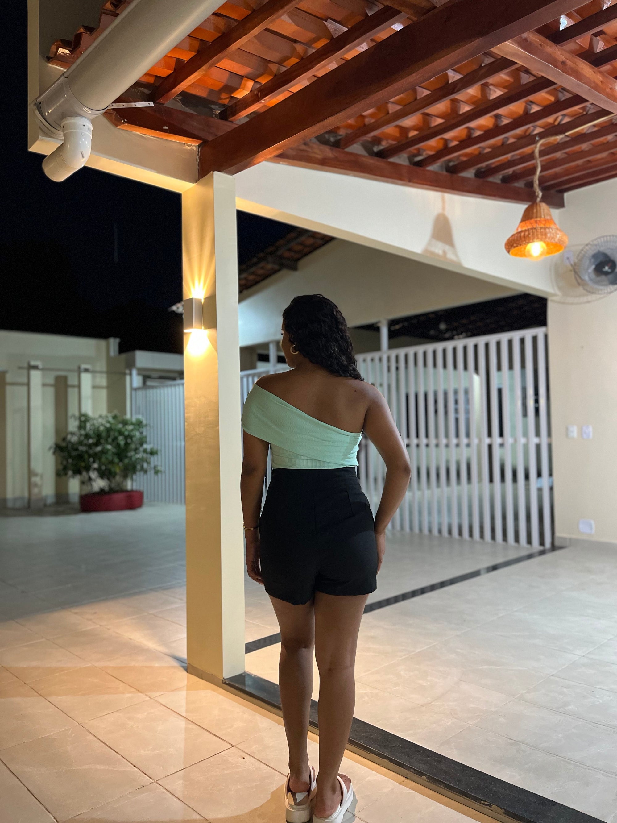 Body ombro só canelado com fivela